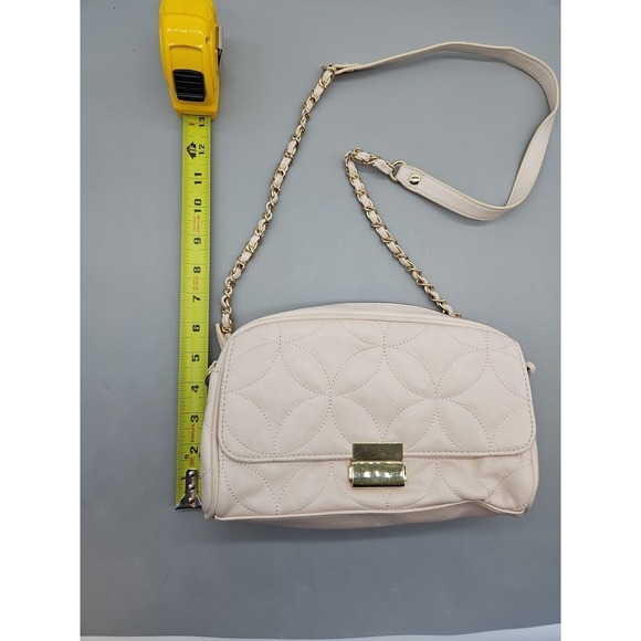 Forever 21 Blush Pink Quilted Faux Leather Shoulder Purse Gold Tone Hardware - Picture 2 of 13